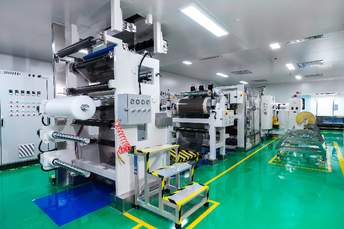 佛塑科技控股子公司纬达光电偏光膜三期生产线 (3).jpg